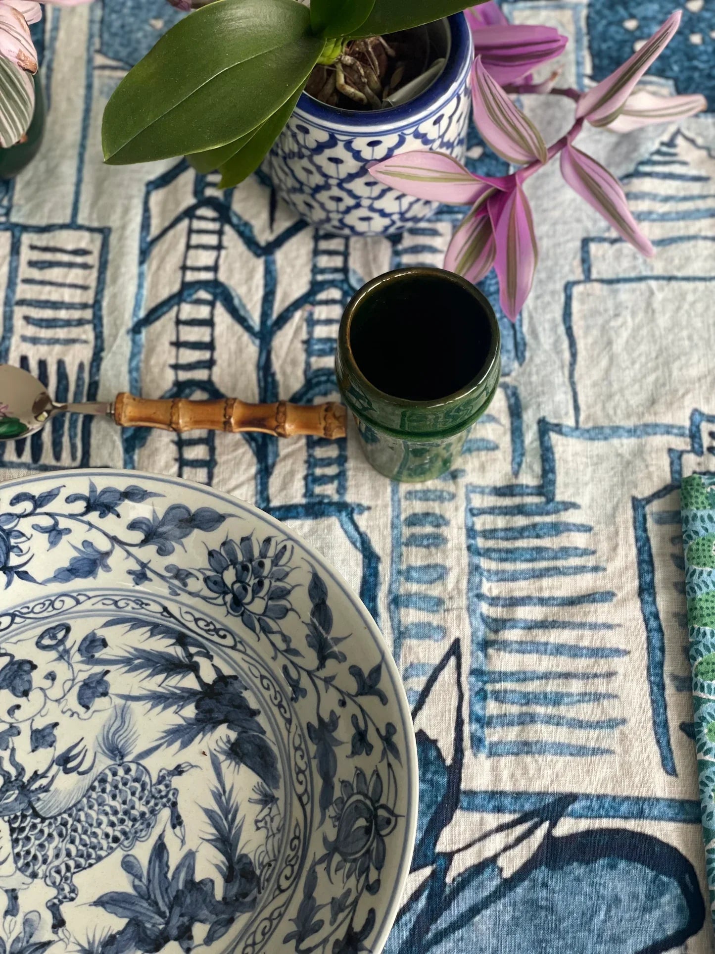 " Hong Kong Homage " Linen Tablecloth - The Ginger Jar Lamp Co.