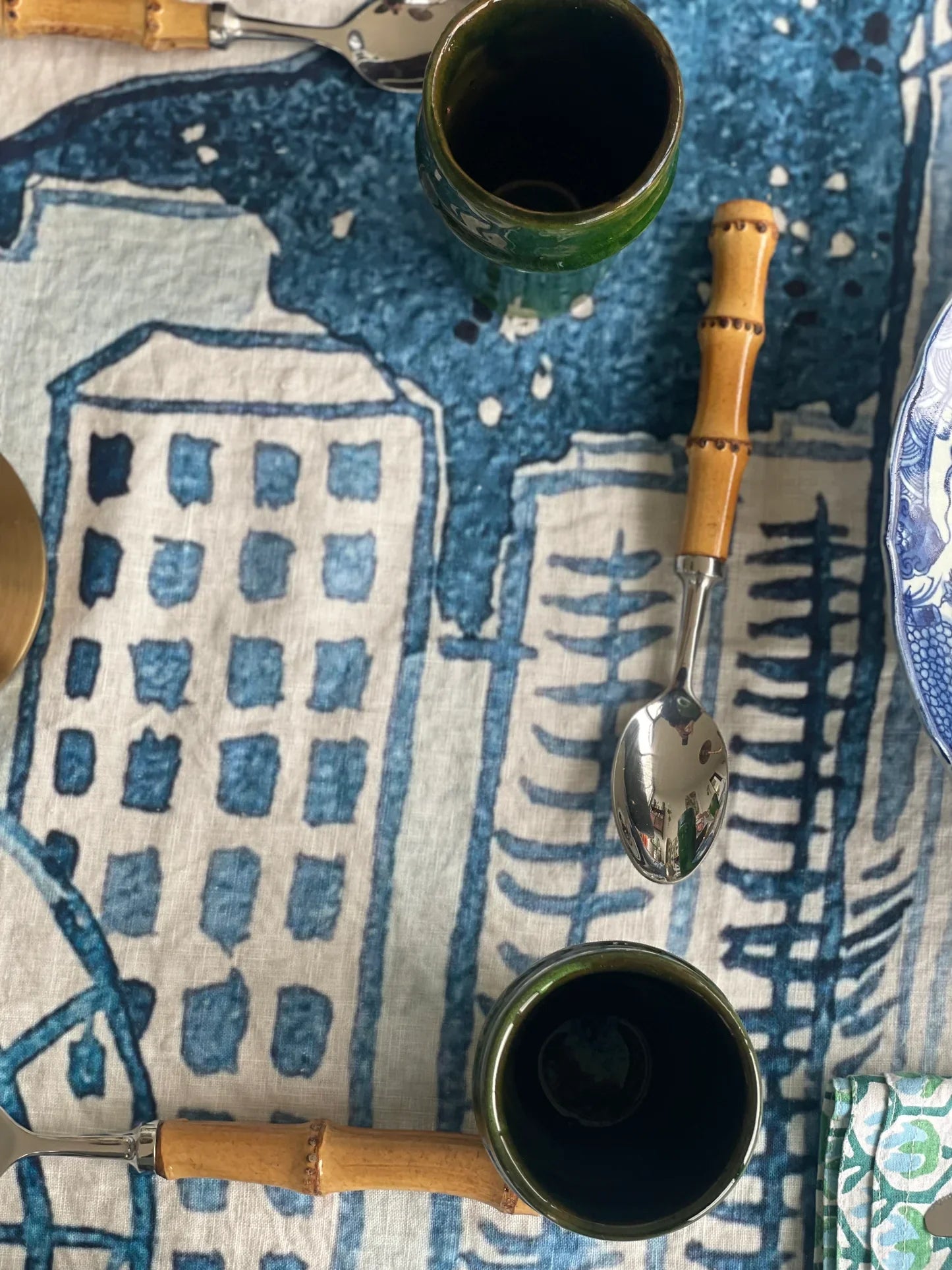 " Hong Kong Homage " Linen Tablecloth - The Ginger Jar Lamp Co.