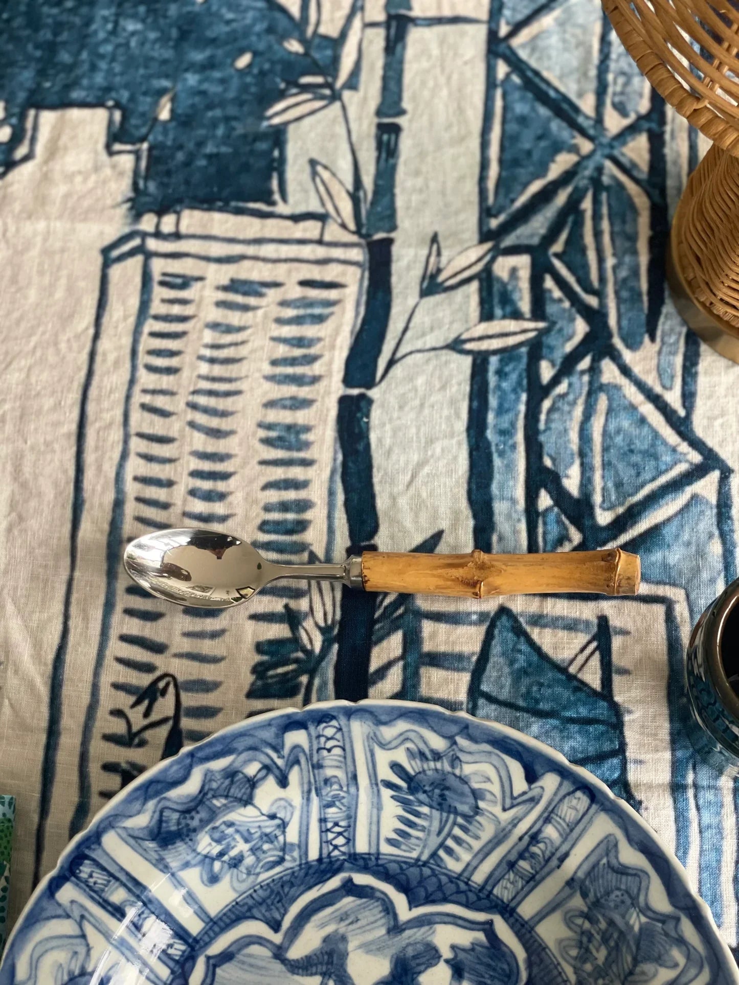 " Hong Kong Homage " Linen Tablecloth - The Ginger Jar Lamp Co.