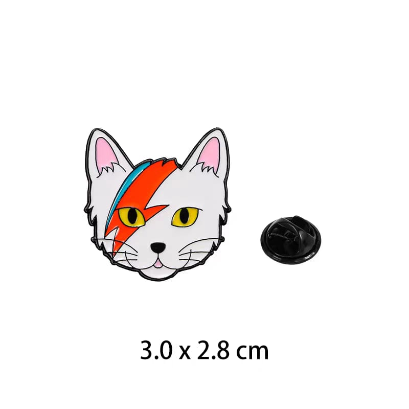 " White Cat " Enamel Pins